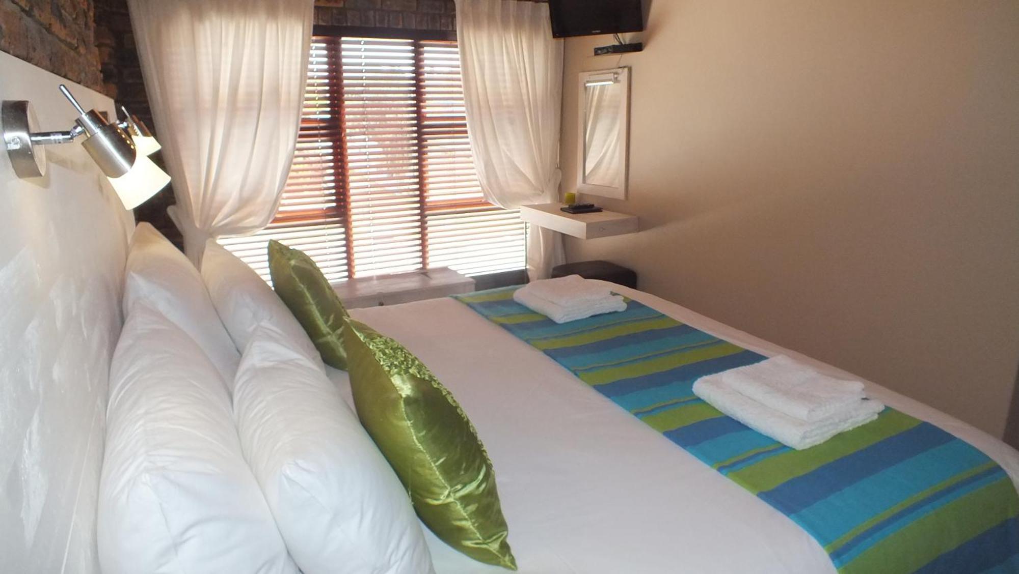 White Shark Guest House Gansbaai Room photo